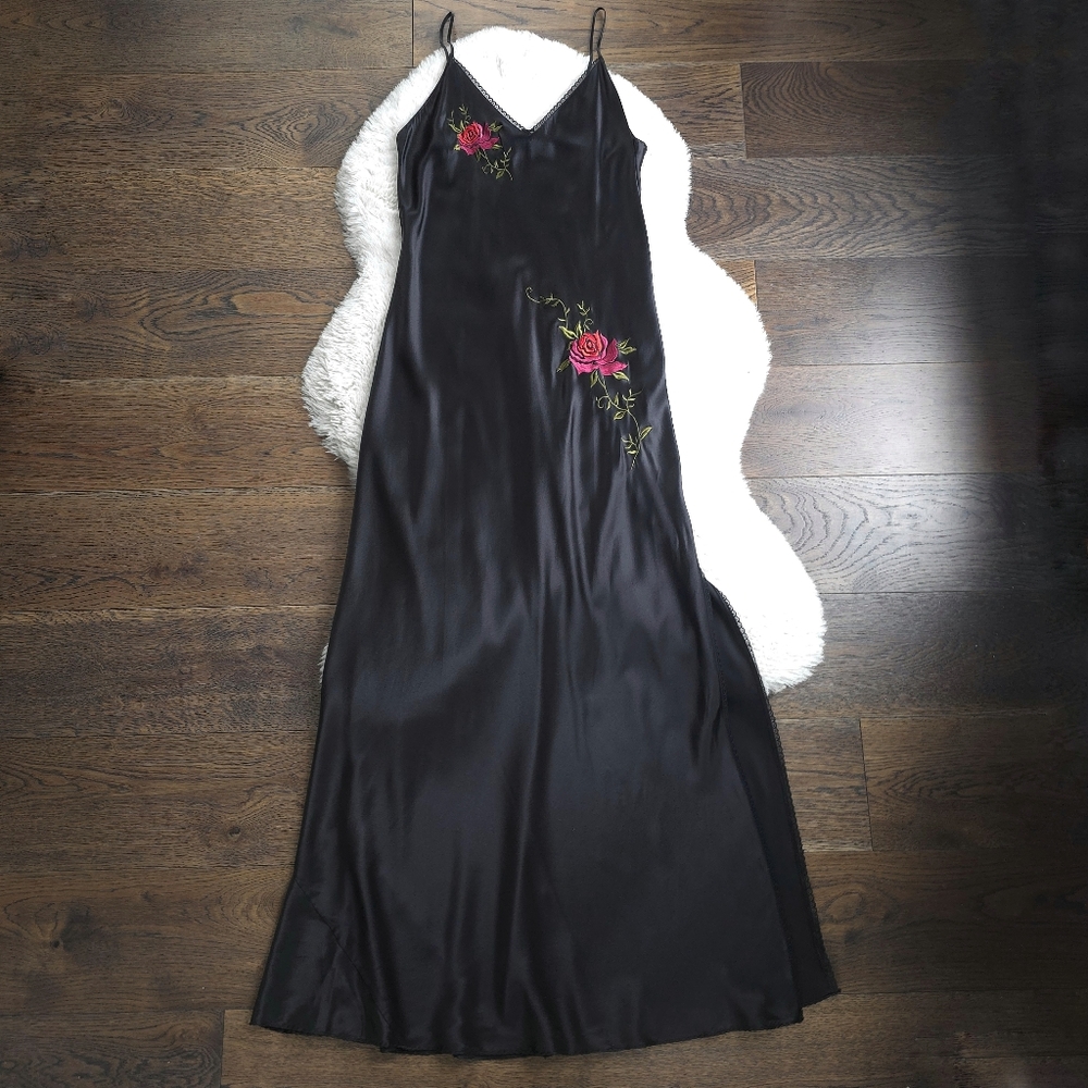 Vintage Victoria Secret Deadstock 2002 Whimsigoth Roses Silk Slip Dress